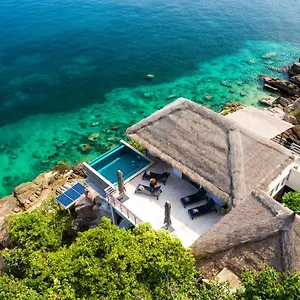 cape-shark-pool-villas.tophotelskohtao.com/