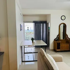 https://villa-memmsta-blooming-bird.kerala-hotels.net